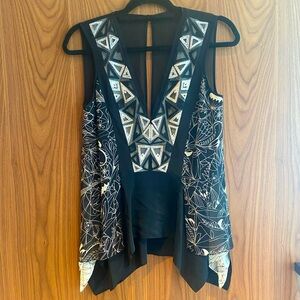 BCBGMaxAzria Runway Black and white blouse